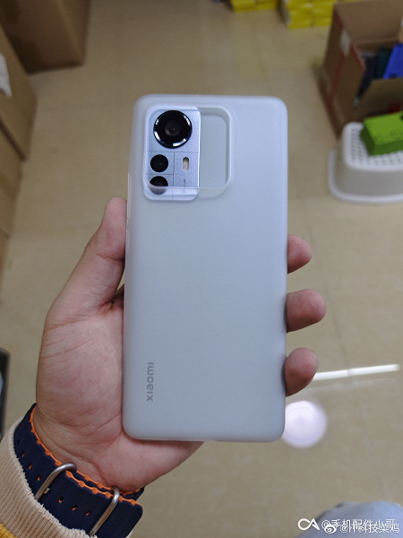 Xiaomi-12-Pro