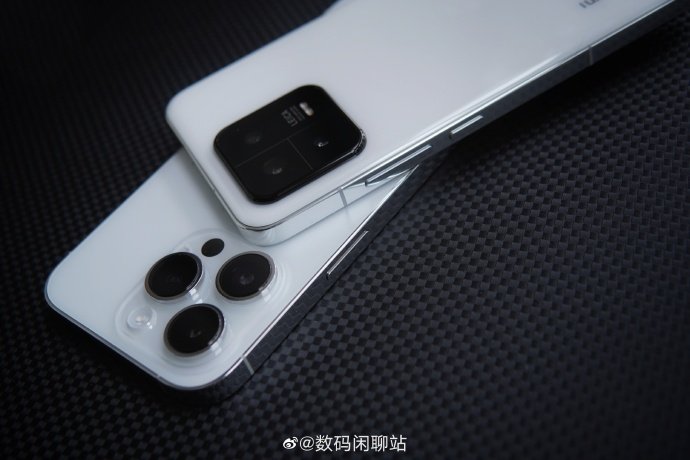 Xiaomi 13 and iPhone 14 Pro