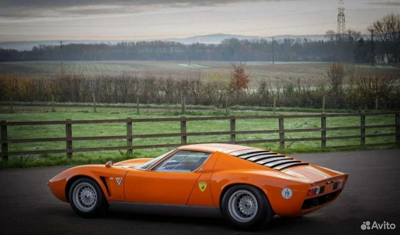 Lamborghini Miura supercar