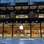 Apple is going to switch customers to home delivery of goods Apple