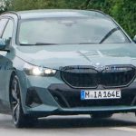 This is what the latest BMW 5-series station wagon looks like. BMW 5-series