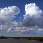 Do clouds weigh a lot? Do clouds weigh a lot?