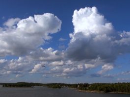 Do clouds weigh a lot?