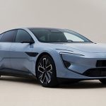 586 hp, all-wheel drive, cameras instead of mirrors and Huawei stuffing is Avatr 12 Huawei