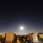 We observe the ISS in sky: brighter than star now visible, comparable to Venus and Jupiter ISS in the sky