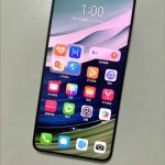 Huawei Mate 60 Pro unveiled with satellite calls, IP68 and three holes in the screen Huawei Mate 60 Pro