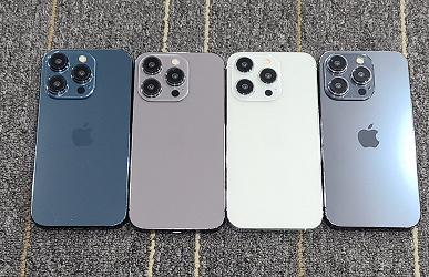 Exact layouts of the iPhone 15 and iPhone 15 Pro in all colors shown in ...