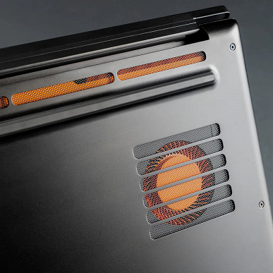 Razer Blade 16 x Automobili Lamborghini Edition