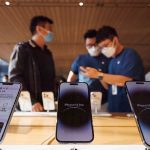 The ban on Chinese officials using the iPhone triggered a collapse in Apple shares iPhone