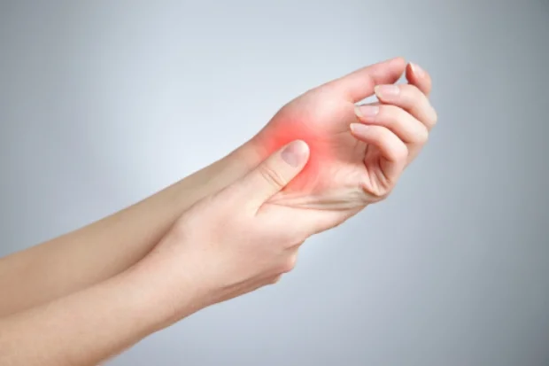 pain in thumb joint