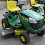 John Deere D140: A Powerful Companion for Your Lawn John Deere D140