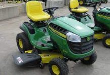 John Deere D140: A Powerful Companion for Your Lawn John Deere D140