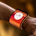 Motorola presented the concept of a smartphone that can be worn on the hand Motorola