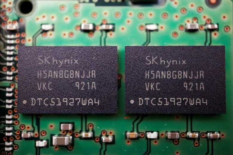 Samsung and SK hynix