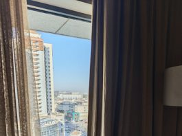 Xiaomi 14 Pro and Samsung Galaxy S23 Ultra