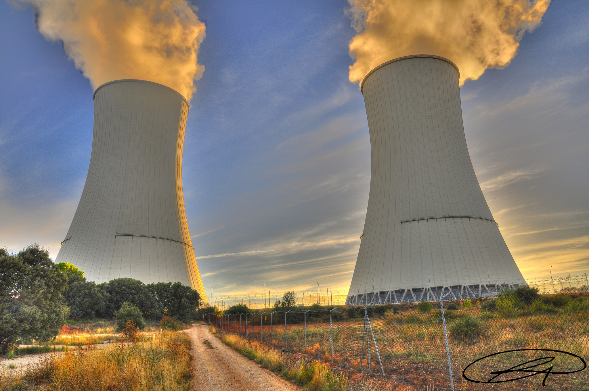 advantages of nuclear energy