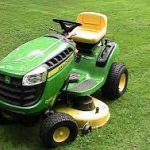 John Deere D105: A Reliable Lawn Tractor john deere d105