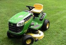 John Deere D105: A Reliable Lawn Tractor john deere d105