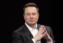 Elon Musk offered Zuckerberg a billion dollars to change the name of Facebook** Elon Musk
