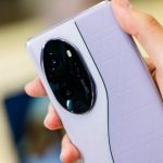 An oval, a Mobius loop, two textures and two different colors – all this is Honor 100 Pro. Honor 100 Pro