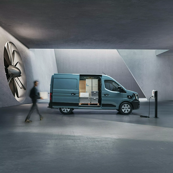 The allnew Renault Master 2024 has been unveiled. Phonemantra