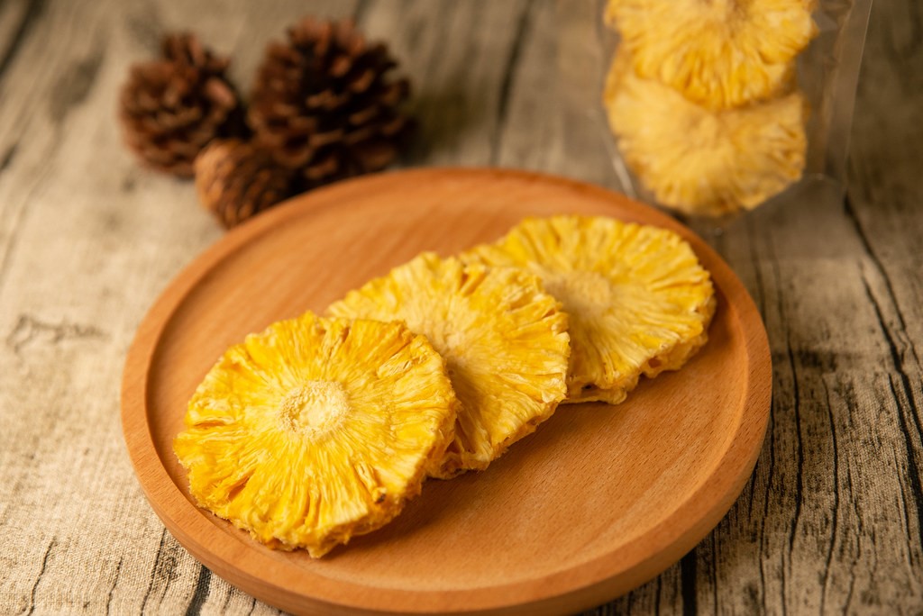 benefits of dried pineapple