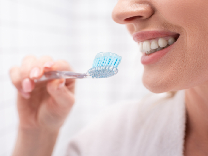 benefits of fluoride free toothpaste