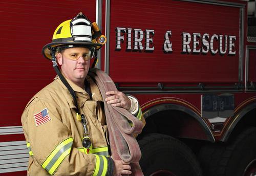 benefits of volunteer firefighter