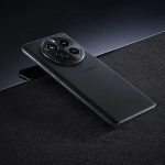 Realme GT5 Pro in an unusual design flaunts on official posters
