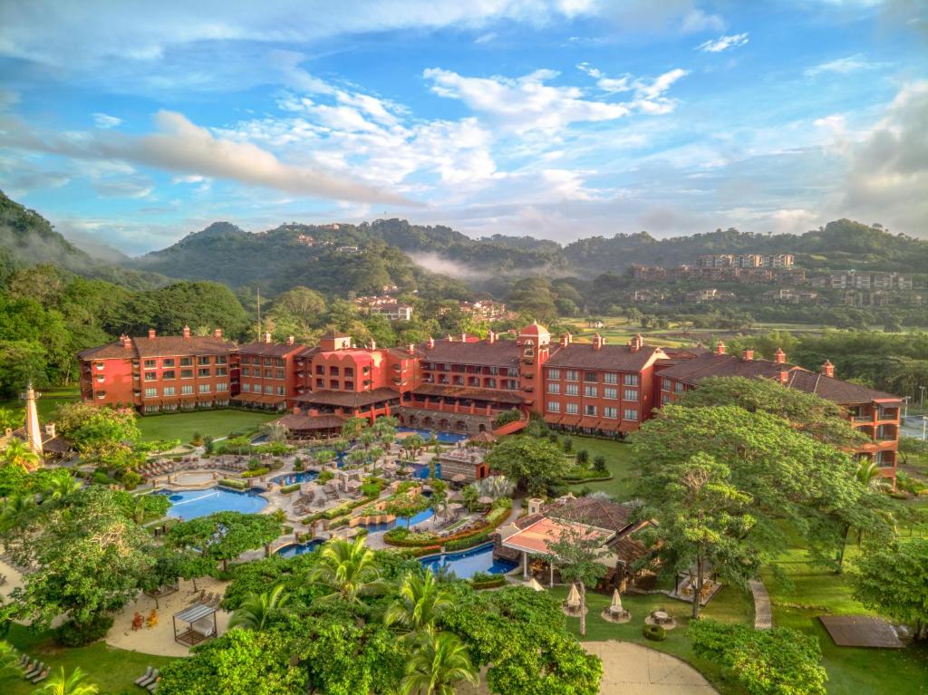 Two Marriott Costa Rica Hotels Cut Food Waste by 25% in Just Months Using Leanpath