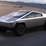 Tesla Cybertruck’s Rocky Road Continues: Accident Raises Questions about Durability and Production Tesla Cybertruck's Rocky Road Continues