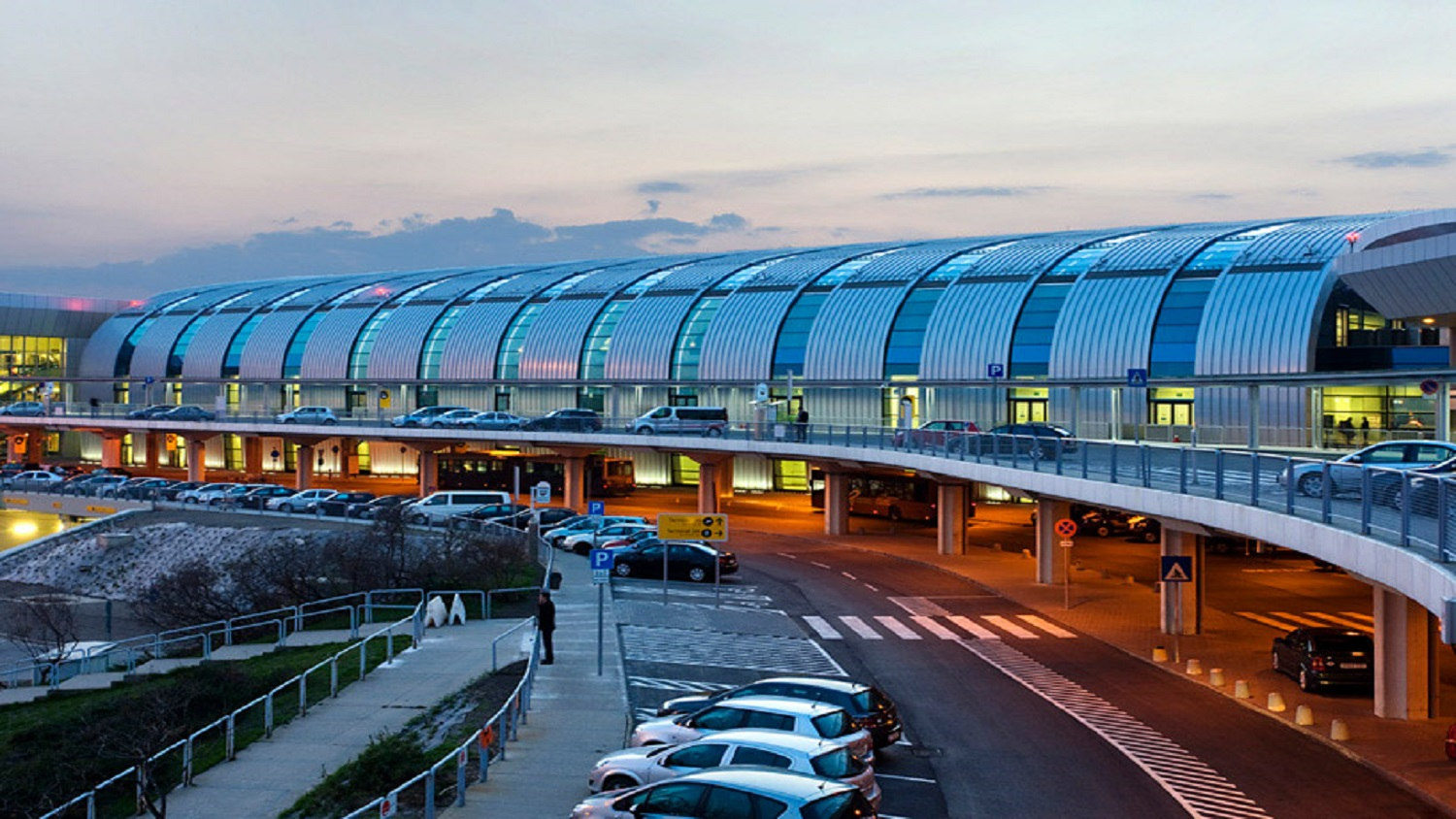 Budapest Airport Soars