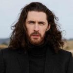 Hozier Makes History: Irish Artist Tops U.S. Charts with “Too Sweet” Hozier's Chart-Topping Success