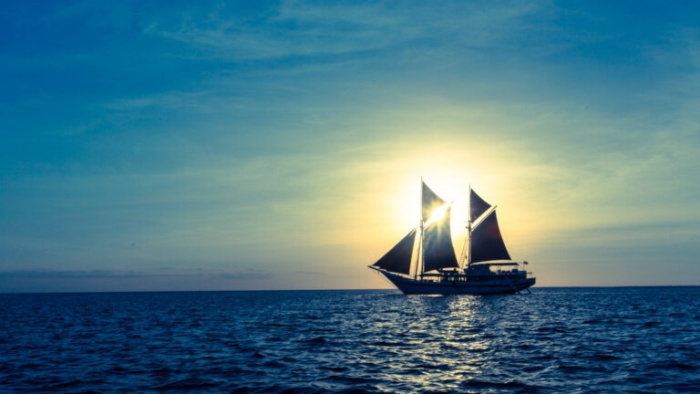 AdventureSmith Sets Sail