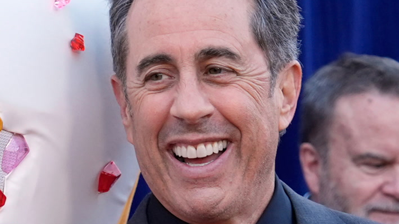 Heckler Disrupts Jerry Seinfeld Show