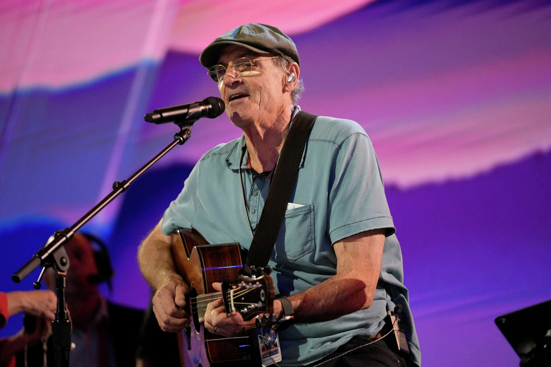 DNC Cuts James Taylor