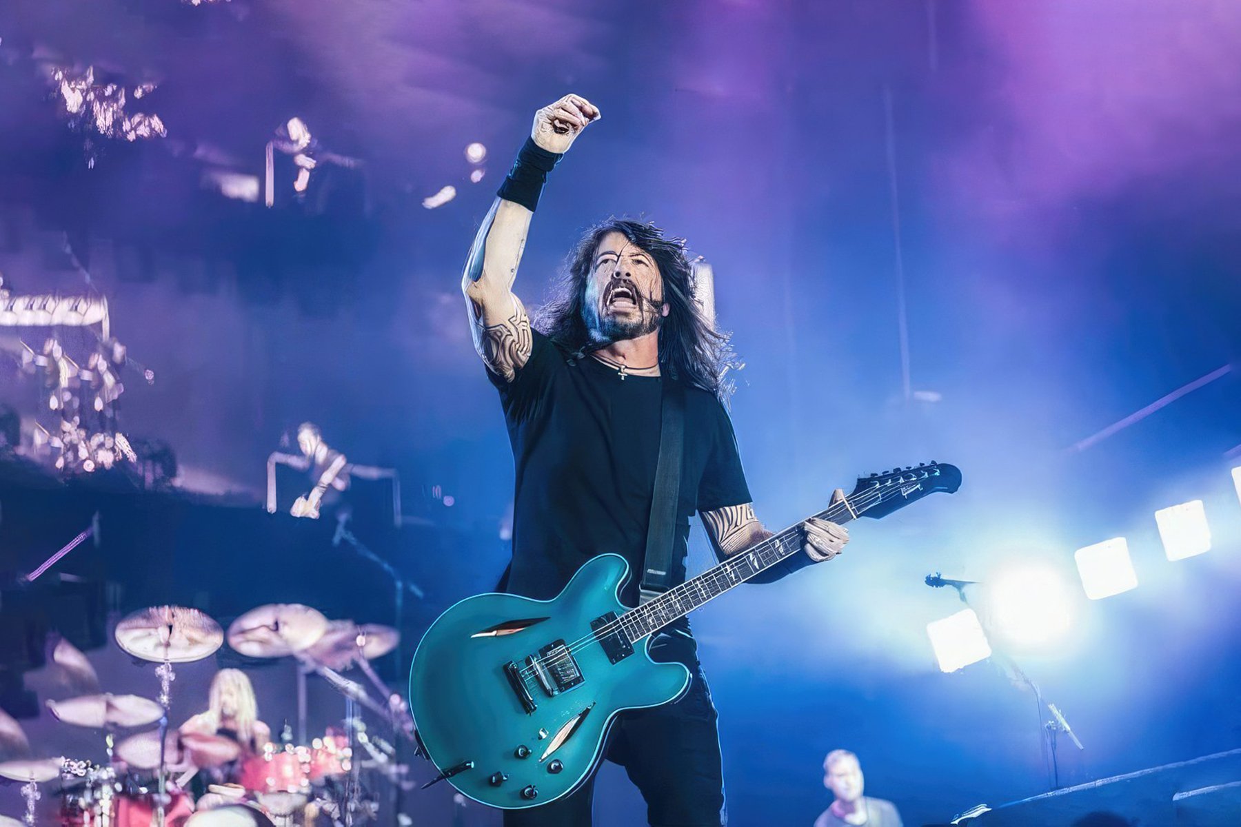 Dave Grohl Announces Birth 