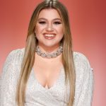 Kelly Clarkson’s Confusion Over Beyoncé’s CMA Snub Kelly Clarkson's