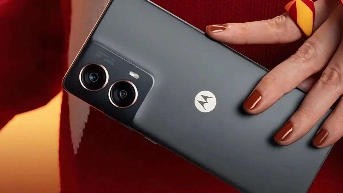 Moto S50