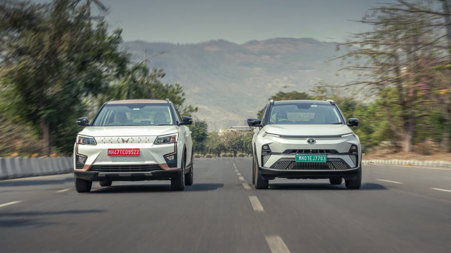 Tata Nexon EV vs Mahindra XUV400 EV