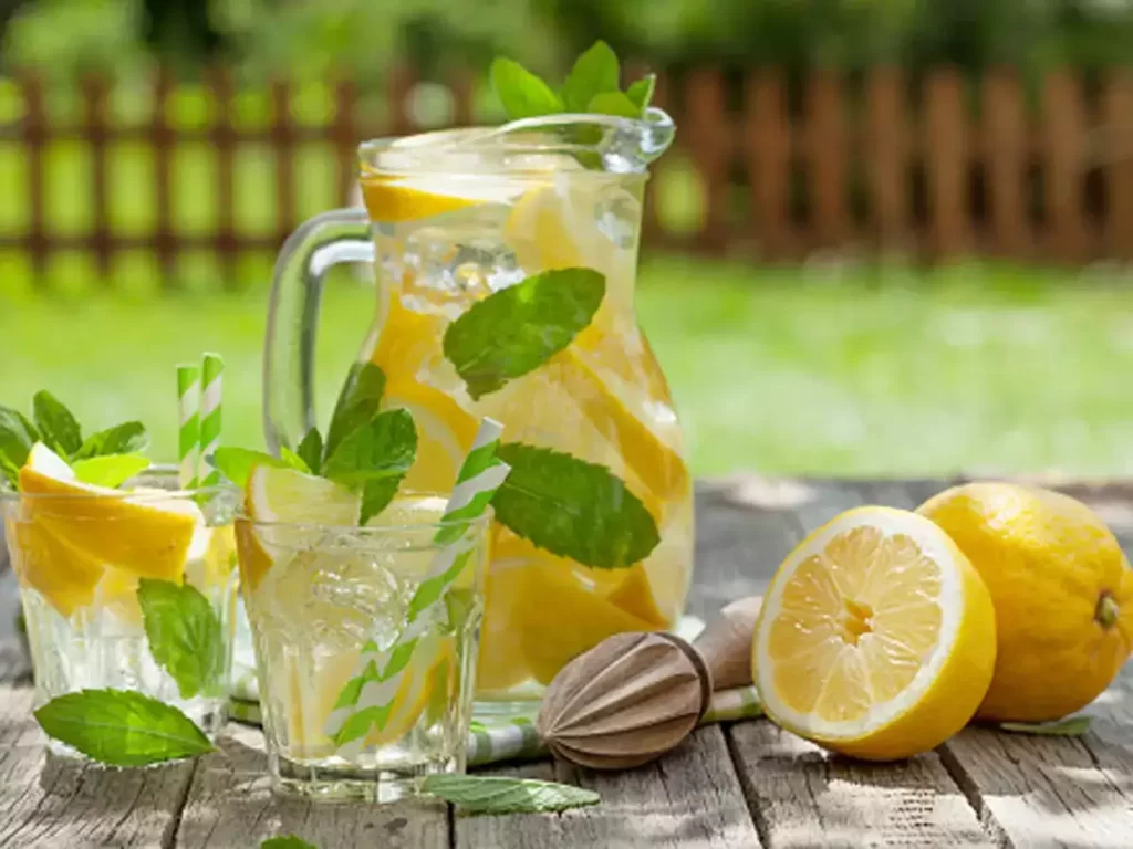 Drink Lemon Juice Instead of Pills: Here’s How It Helps Solve These 8 Health Issues