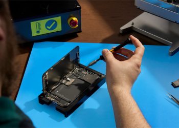 Apple Expands Self Service