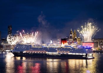 Cunard Unveils “Sea of Glamour” Exhibition